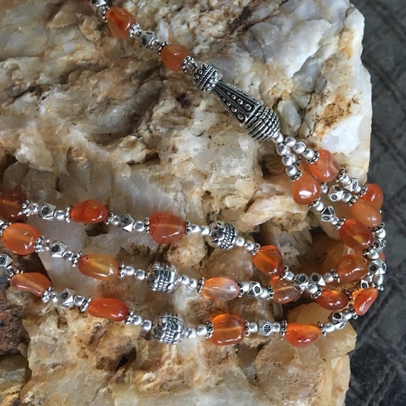 Carnelian and Boho Tibetan silver beaded necklace NWT - Picture 6 of 7